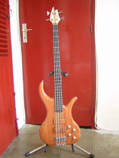 basse 4 cordes.JPG